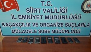 GÜMRÜK KAÇAĞI TELEFONLARA EL KONULDU