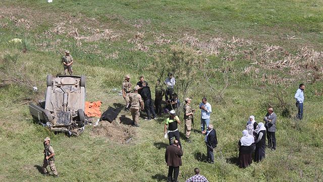 SİİRT’E TAZİYE DÖNÜŞÜ SONRASI KAZA: 2 ÖLÜ 3 YARALI