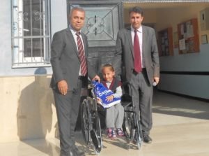 Siirt’te eğitim ve öğretim hizmeti veren 80.yıl İlkokulu öğretmen ve