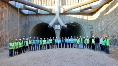 Siirt Valisi ve Belediye Başkan Vekili Dr. Kemal Kızılkaya, yapım