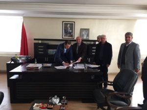 Şırnak ili Kumçatı Belde Belediyesi  ile Siirt Belediye-İş Sendikası arasında toplu iş sözleşmesi imzalandı.