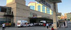 Siirt’te yapımı bir okulun inşaatından yaklaşık 3 metreden dengesini kaybederek