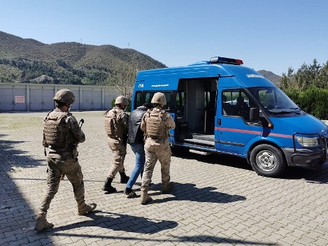 ANTALYA’DA ARANIYORDU, SİİRT’TE YAKALANDI