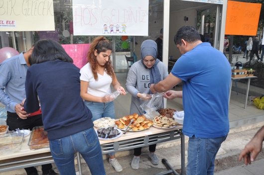 BU KERMES KİMSESİZ KÖY ÇOCUKLARI İÇİN!..