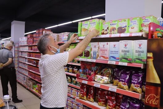 Çölyak Hastaları için özel reyon oluşturan Can Saltanat Süper Market,