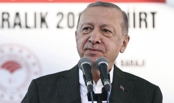 Siirt’te toplu açılış töreninde konuşan Cumhurbaşkanı Erdoğan, “Yakın zamanda kur