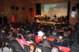 Siirt’te Müzik Öğretmeni Mehmet Zakir Alp’ın yazıp bestelediği, “15 Temmuz
