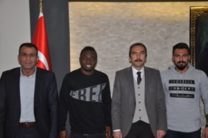 Siirt Süper Amatör Futbol liginde 1. devreyi lider bitiren Eruh