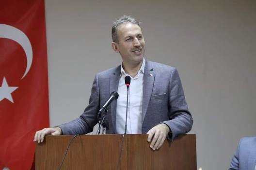 Kısa bir süre önce Adalet ve Kalkınma Partisi (AK Parti)