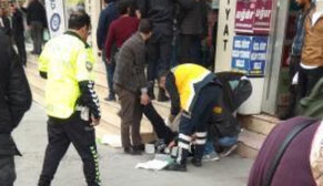 GÜRES CADDESİNDE BIÇAKLI KAVGA, 1 YARALI