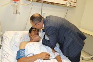 Siirt Valisi Ali Fuat Atik, yıldırım isabet etmesi sonucu yaralanan