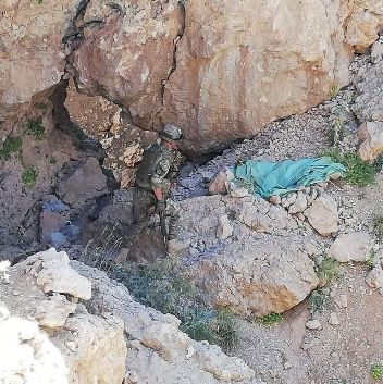 HEREKOL’DA PKK SIĞINAKLARI TEK TEK İMHA EDİLİYOR