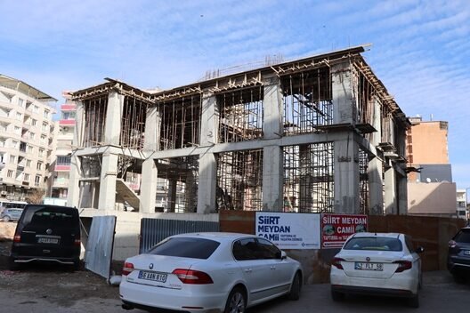 Siirt’te yıkılan eski Ziraat Bankası alanı üzerine yeni yapılması planlanan