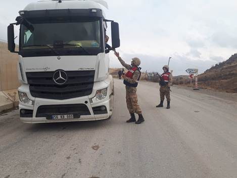 Siirt İl Jandarma Komutanlığı ekiplerince kent genelinde ‘Huzur Güven Uygulaması’