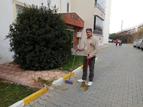 Siirt’te 10 yılı aşkın bir süredir aynı sitede kapıcılık yapan