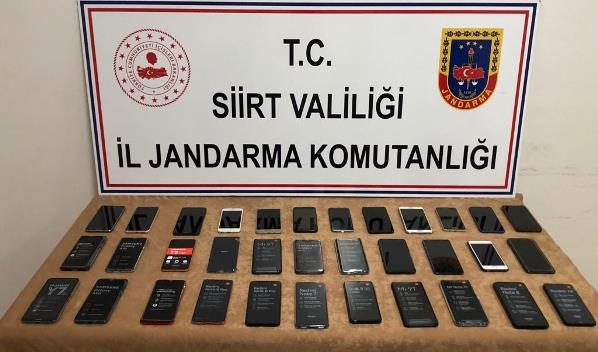 Siirt İl Jandarma Komutanlığı ekiplerince Kurtalan ilçesinde düzenlenen operasyonda 34