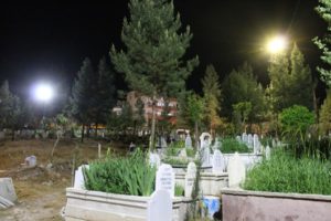 Siirtli vatandaşların en büyük beklentileri başında gelen mezarlıklarda ışıklandırma talebi