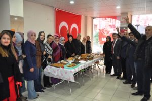 Milliyetçi Hareket Partisi (MHP) Siirt Kadın Kolları üyeleri tarafından yoksullar