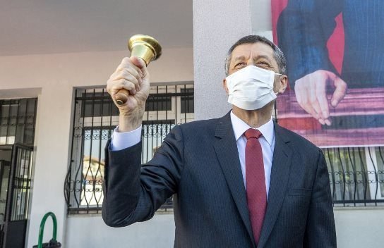 Milli Eğitim Bakanı Ziya Selçuk, ilkokullar, köy okulları, 8. ve