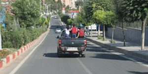 ÖLÜMÜNE YOLCULUĞUN FOTOĞRAFI…