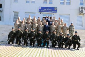Jandarma Genel Komutanı Orgeneral Arif Çetin, askeri birlikleri denetlemek ve