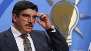 Siirt’in tek televizyonu olan Kanal56’nın canlı yayın konuğu olan AK