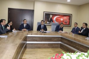 Siirt Valiliğinde gerçekleştirilen toplantıda, 2017-2018 dönemi kış tedbirleri masaya yatırıldı.