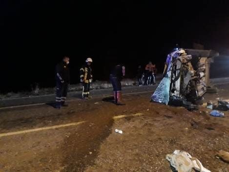 Siirt-Şirvan karayolunun 15.kilometresindeki Akyamaç (Helenzok) köyü yakınlarında meydana gelen trafik