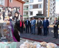 SİİRT ALPARSLAN ANAOKULUNDAN LÖSEMİLİ ÇOCUKLAR YARARINA KERMES