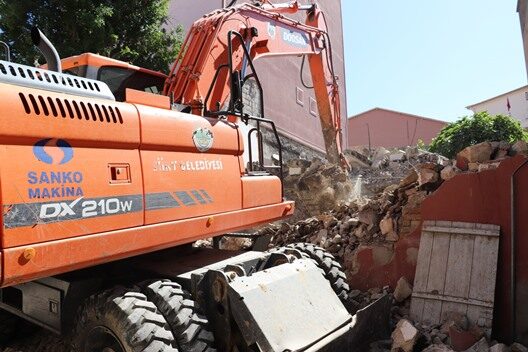 Siirt’te uyuşturucu madde, alkol kullanımı gibi suçların odağı haline gelen,