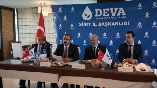 Demokrasi ve Atılım (DEVA) Partisi Siirt’te düzenlediği il yönetimi ve