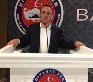 Diyanet-Sen Siirt Şube Başkanı Hamit Evin, bir hasta ziyareti dolayısıyla