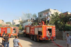 Siirt’in Doğan mahallesinde (ĞOLENİYE) bir evin çatı katında çıkan yangın
