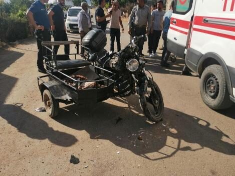 Siirt’in Eruh ilçesinde pikap ile motosikletin çarpışması sonucu meydana gelen