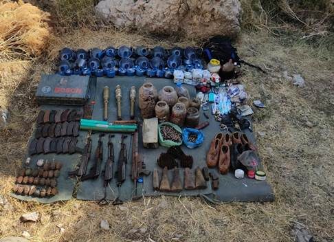 Siirt’in Eruh ilçesinde terör örgütü PKK’ya yönelik operasyonda patlayıcı, silah,