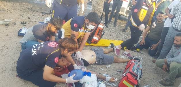 Siirt-Eruh karayolunda bugün 2 aracın kafa kafaya çarpışması sonucu meydana