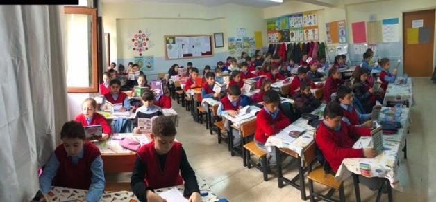 Siirt’te 1279 öğrencili Fevzi Çakmak İlkokulu’nun 3-D sınıfında, her gün ders