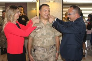 Siirt İl Jandarma Komutanlığında üst rütbeye terfi eden ve yeni