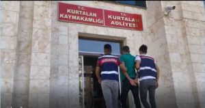 Siirt’in Kurtalan ilçesinde 12 suçtan aranması olan Yunanistan’a kaçmak için