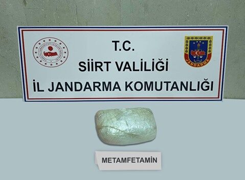 Siirt merkezli 2 ilde düzenlenen uyuşturucu operasyonunda yakalanan 7 zanlıdan 4’ü