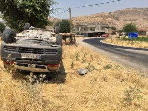 Siirt’in Pervari ilçesinde direksiyon hakimiyetini kaybeden araç, takla attı. Ölen