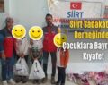 Siirt Sadakataşı Derneğinden Çocuklara Bayramlık Kıyafet