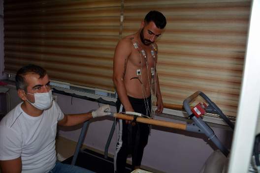 Siirt İl Özel İdaresi Spor Kulübü teknik heyet ile futbolcular,