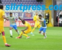 SİİRT SPOR OYNADIĞI FUTBOLLA BÜYÜK BEĞENİ TOPLADI
