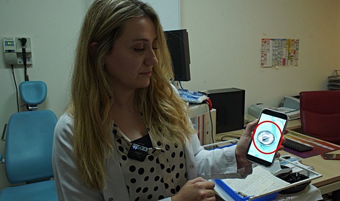 Siirt’te 10 Yaşındaki Çocuğun Boğazından Çıkan Şaşırttı
Siirt'te tekrarlayan burun kanaması