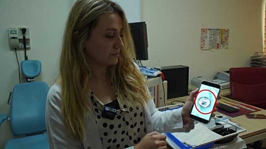 Siirt’te 10 Yaşındaki Çocuğun Boğazından Çıkan Şaşırttı
Siirt'te tekrarlayan burun kanaması