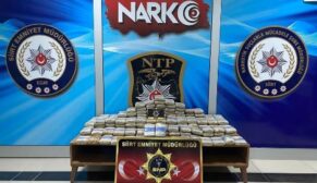 SİİRT’TE 100 KİLOGRAM EROİN ELE GEÇİRİLDİ