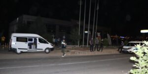 SİİRT’TE İKİ GRUP ARASINDA KAVGA: 2 YARALI