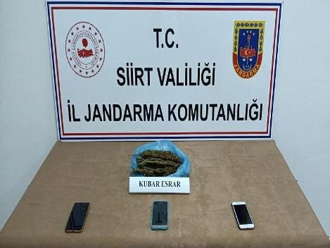 Siirt İl Jandarma Komutanlığı ekiplerince uyuşturucu madde ticareti yaptığı tespit