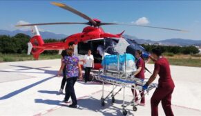 SİİRT’TE AMBULANS HELİKOPTER MİRAÇ BEBEK İÇİN HAVALANDI